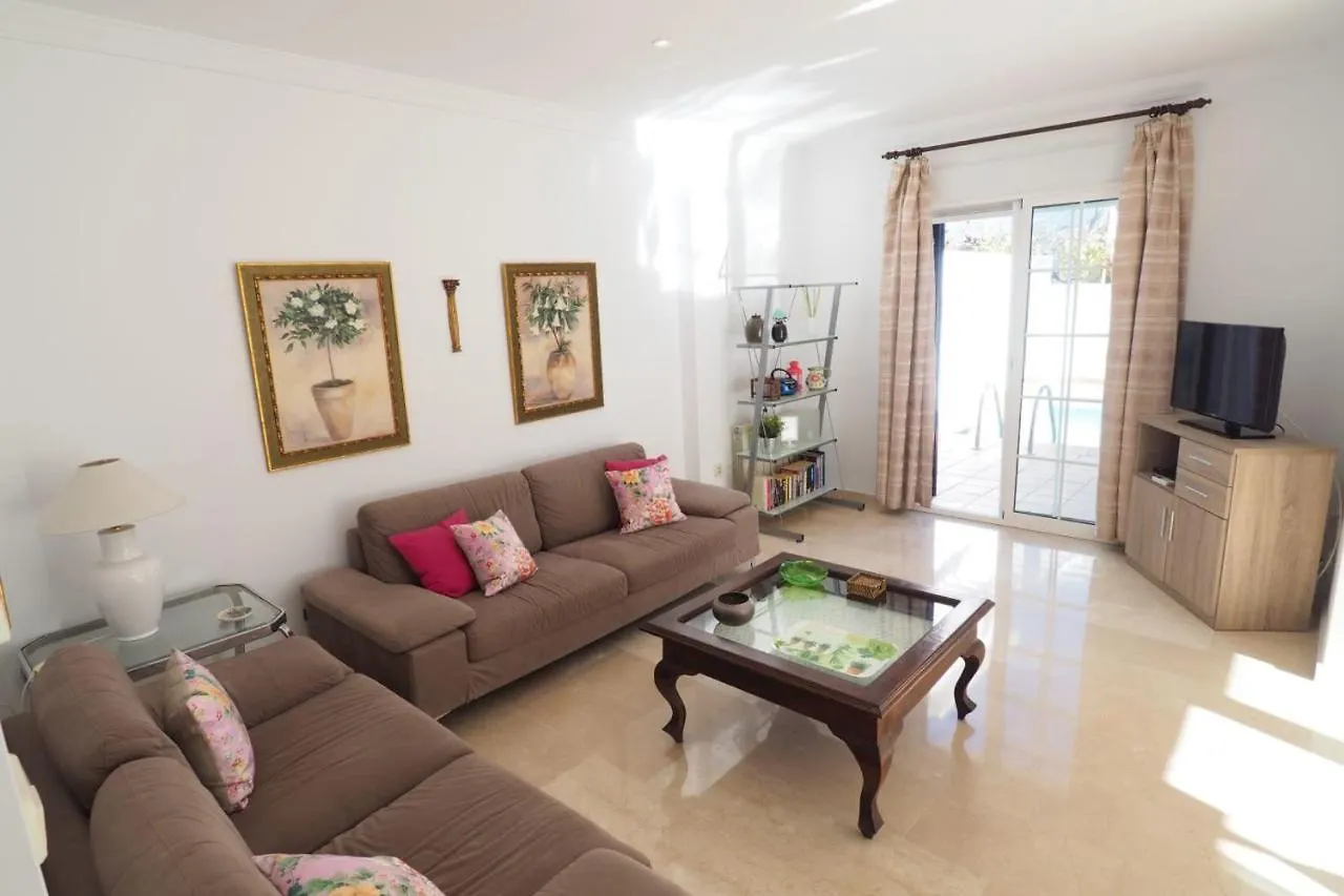 Nerja Paradise Rentals - Villa Las Palomas Espanha