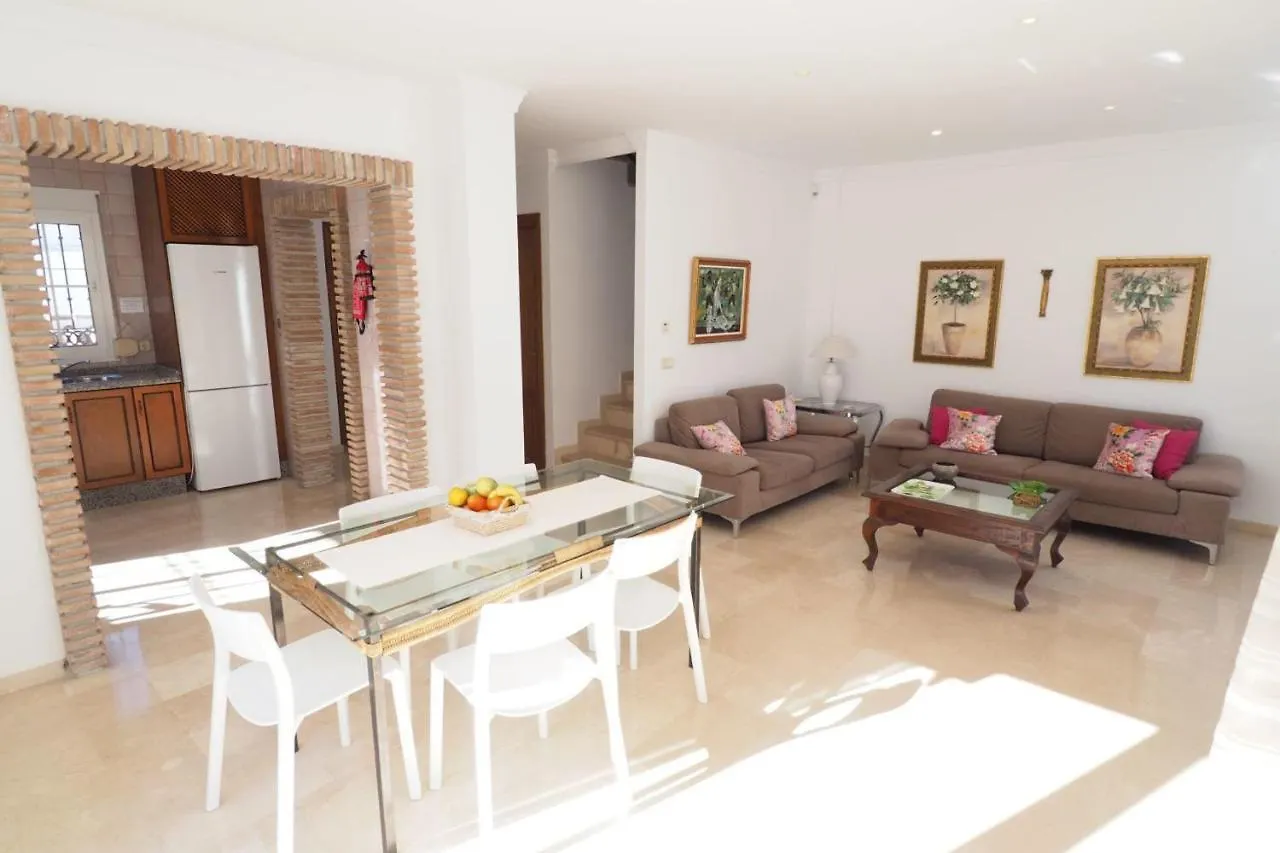 Nerja Paradise Rentals - Villa Las Palomas
